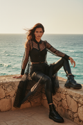 Schwarzes Tüllkleid mit Punkten & Knopfleiste – LACLARA mediterrane Mode