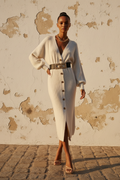 Geripptes Strickkleid Beige – Model