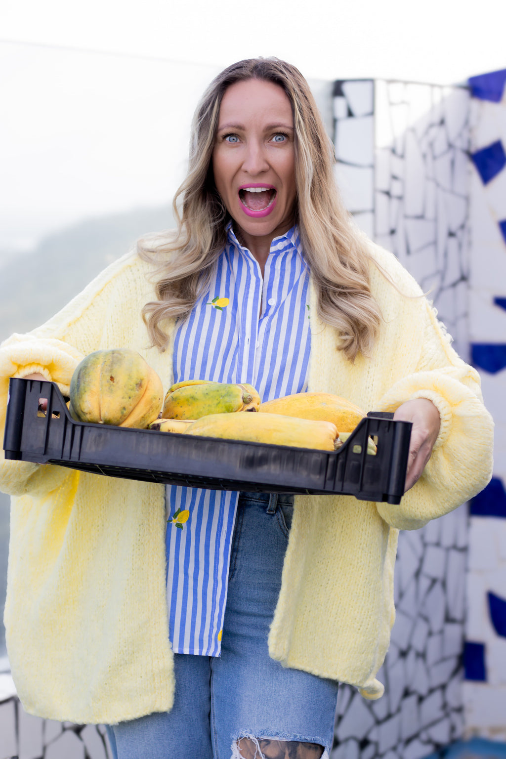Oversize Bluse „Limone“ — Blau-Weiß & Zitronen – LACLARA mediterrane Mode
