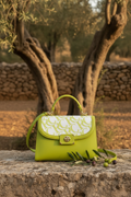 „Limone“ Handtasche — Limonengelb & Monogramm – LACLARA mediterrane Mode