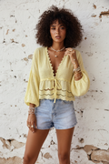 Boho Bluse „Limoncello“ — Zitronengelb mit Häkeldetails – LACLARA mediterrane Mode