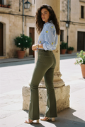 Push-Up Flared Hose Oliv — High Waist Bootcut – LACLARA mediterrane Mode