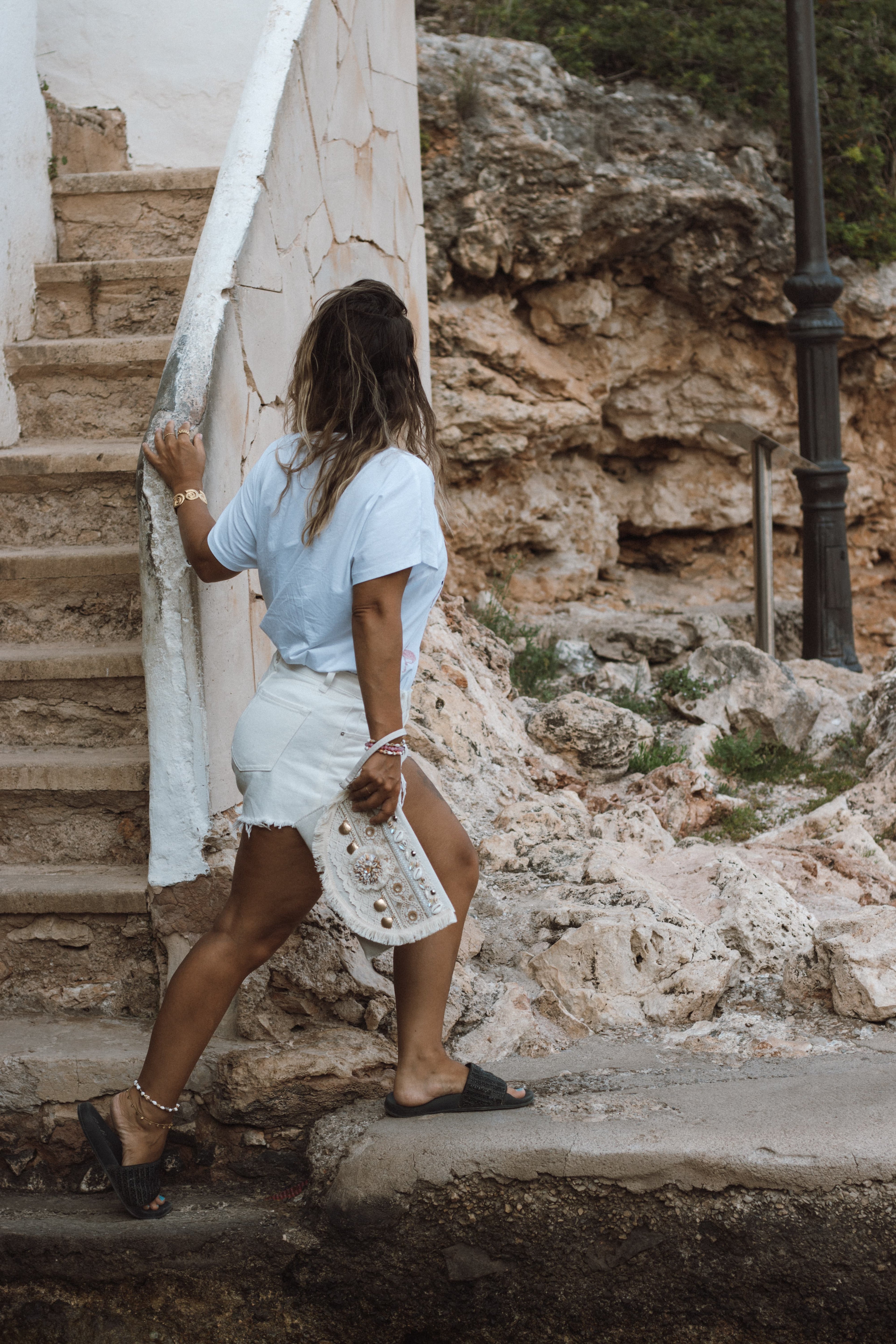 Boho Clutch – Ibiza Shell mit Muscheln & Spitze – LACLARA mediterrane Mode