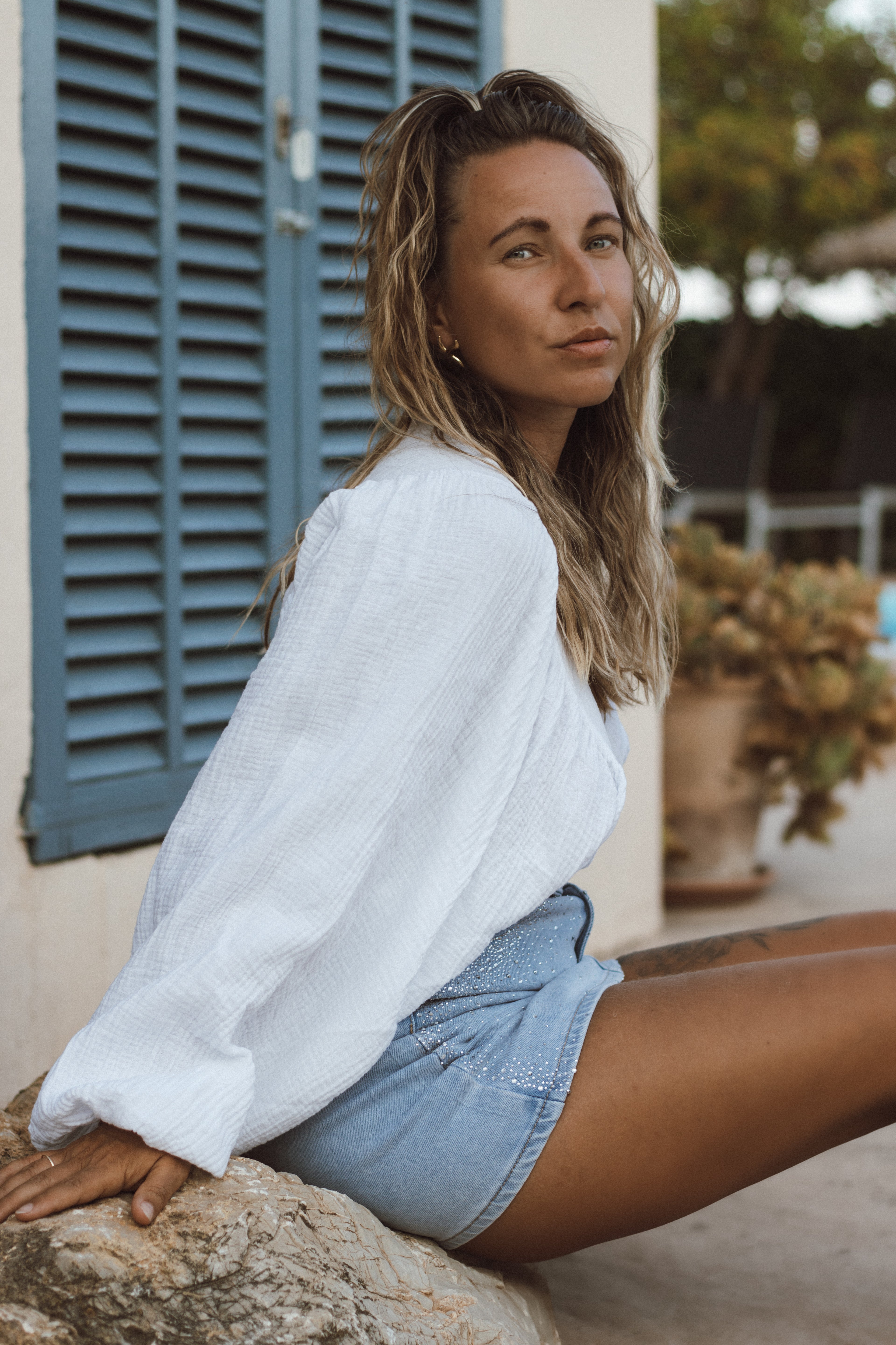 Denim Minirock mit Strass — Hellblau – LACLARA mediterrane Mode
