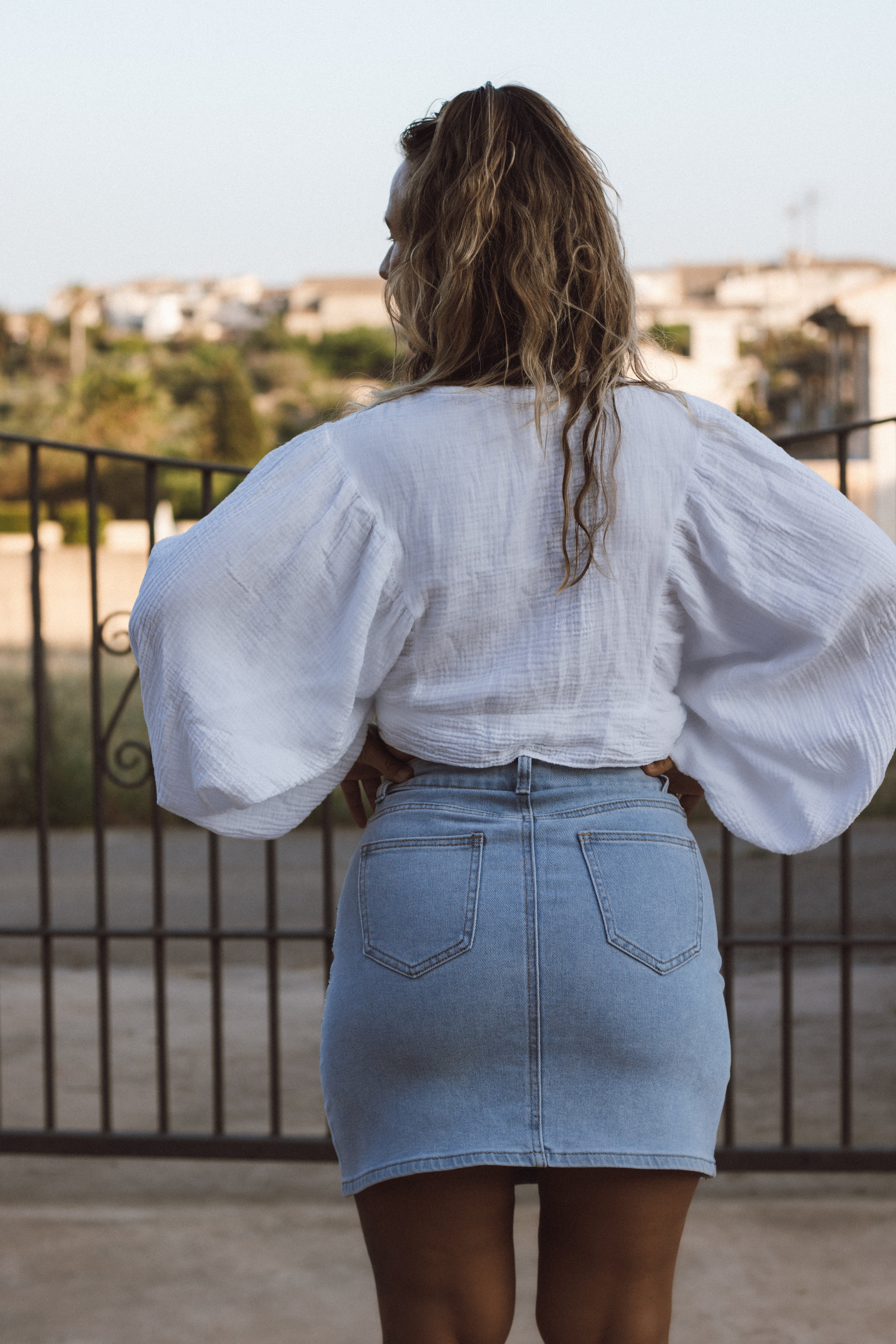Denim Minirock mit Strass — Hellblau – LACLARA mediterrane Mode