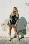 Dollar Pailletten Kleid – Model Candid